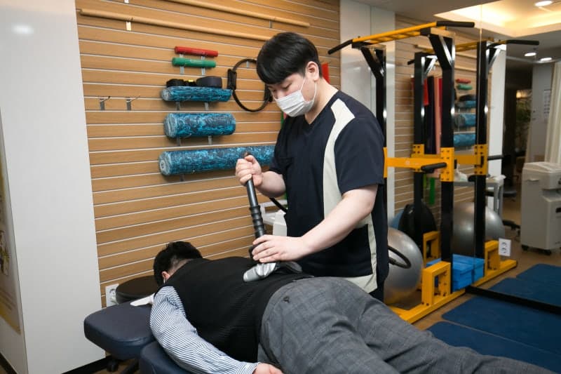 물리치료로 통증을 완화하는 방법